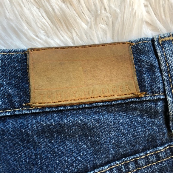 Tommy Hilfiger Boyfriend Short Size 8 Medium Wash - Picture 5 of 5